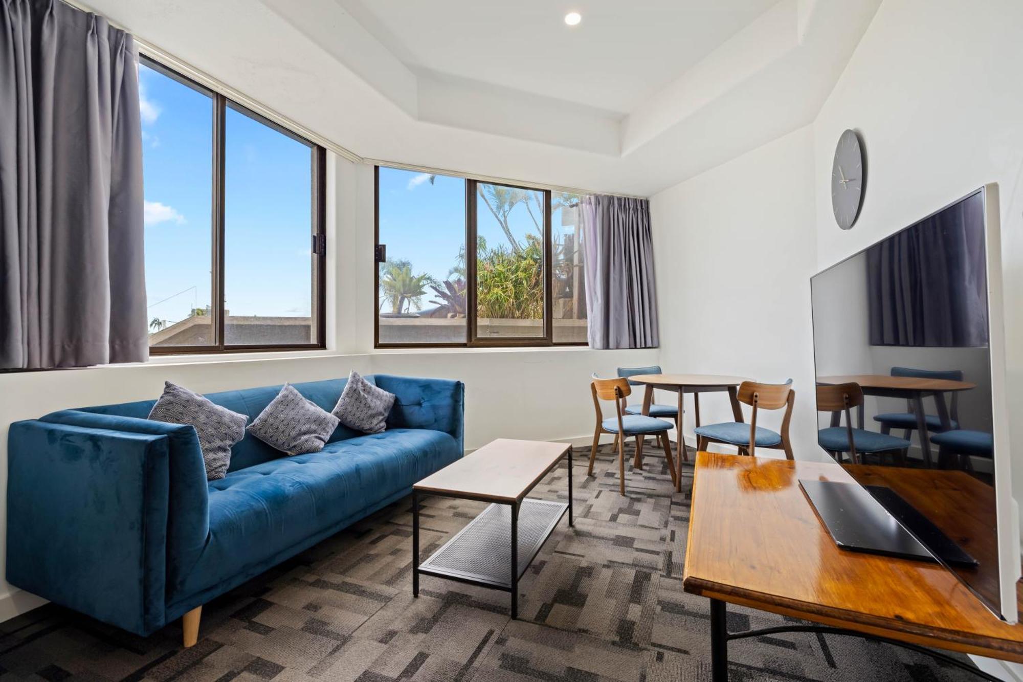 Tiki Hotel Apartments Surfers Paradise Guldkusten Exteriör bild